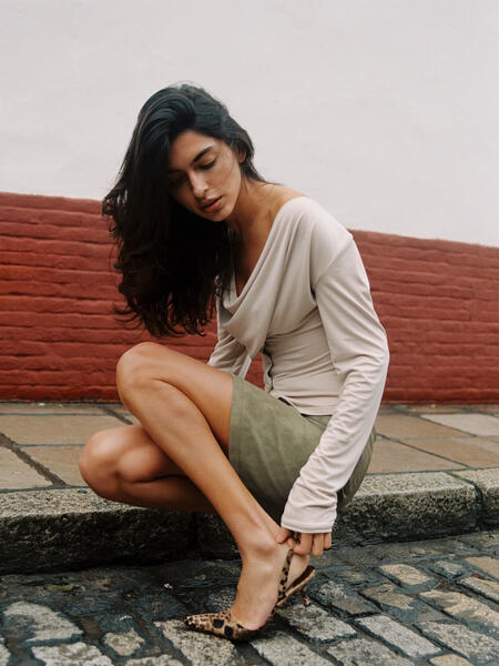 Lucía Rivera Romero is a prominent Spanish model, born on September 11, 1998. She is the daughter of Spanish actress and model Blanca Romero and was legally adopted by the famous bullfighter Cayetano Rivera during his marriage to her mother. Lucía has buil